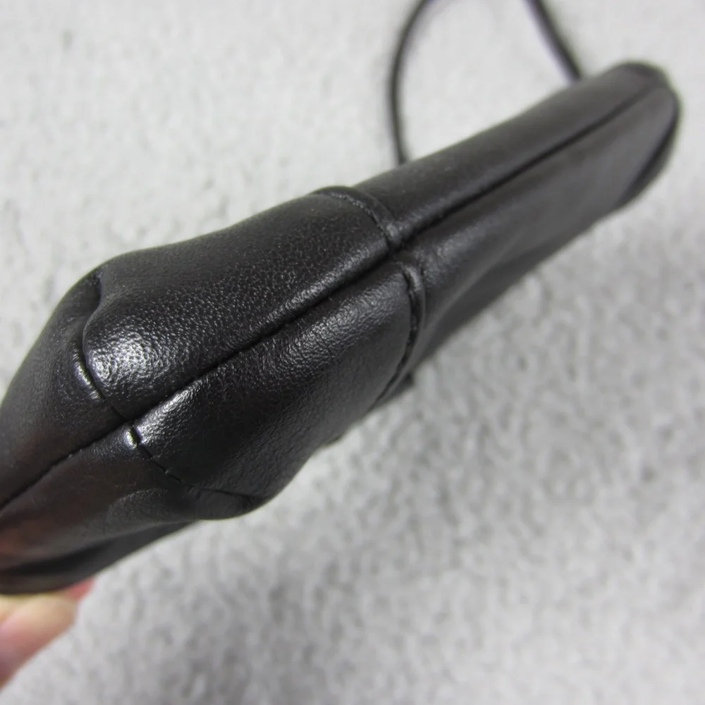 COACH  Patent Leather Wristlet Wallet Black‎ 7x5X1inch
